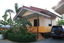 ณ จันท์รีสอร์ท บ้านบุษราคัม
